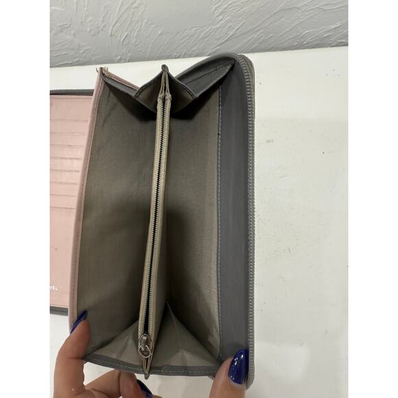 Chanel Quilted Lambskin CC Logo Accent Zip Around Wallet Silver - Picture 5 of 5